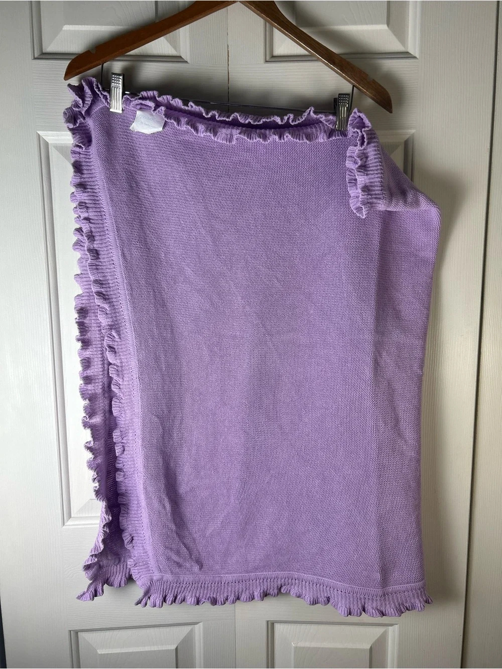 Expectations by Baby Martex Solid Purple Blanket Sweater Knit Ruffle Edge Lovey